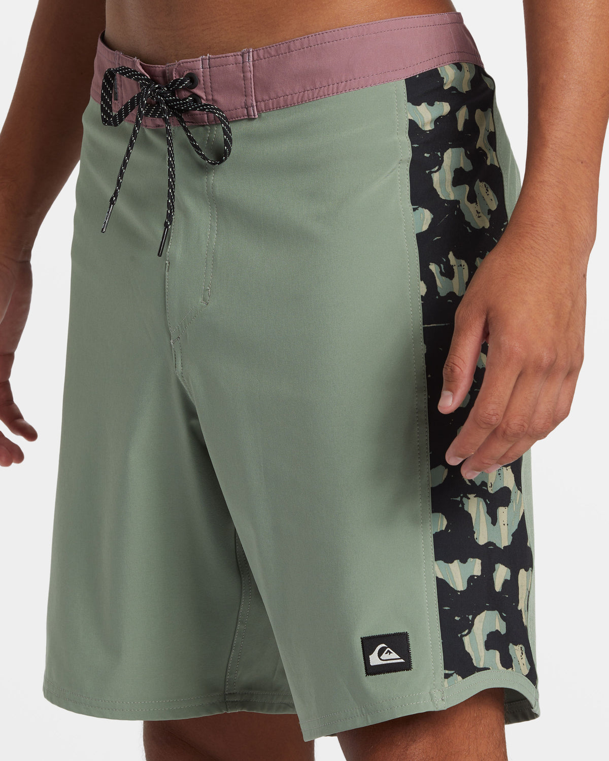 Surfsilk-Arch-19"-Boardshorts-Sea-Spray-5