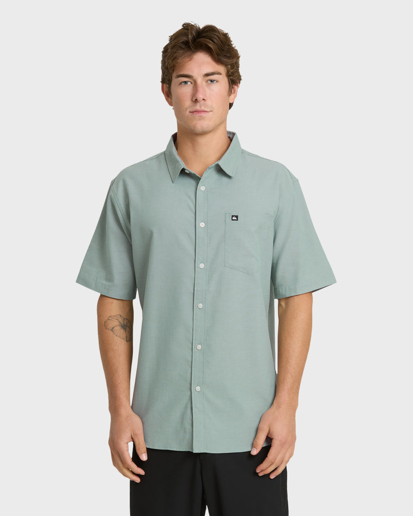 Quiksilver Men's Shoreline Classic Short Sleeve Woven Shirt, Small, Chinois Green Quiksilver Men's Shoreline Classic Short Sleeve Woven Shirt, Small, Chinois Green