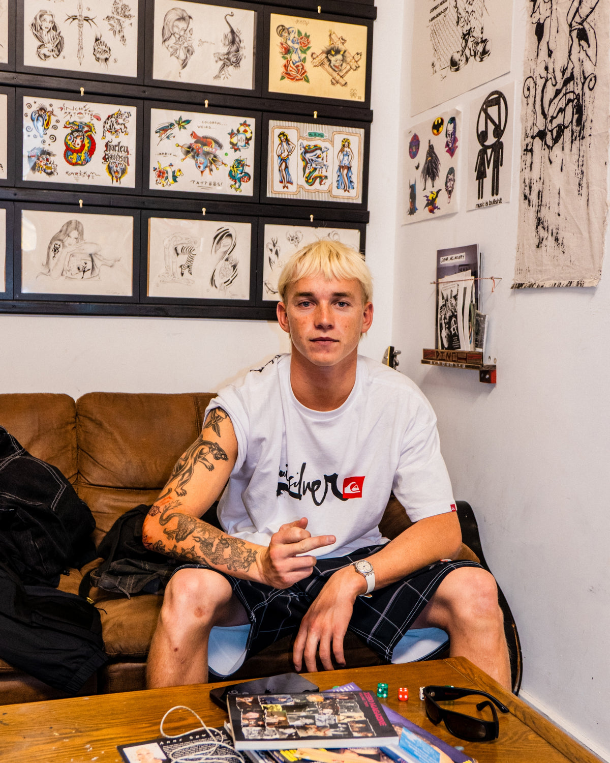 Young Guns Script Sticker Slap Short Sleeve Knit T-Shirt - White