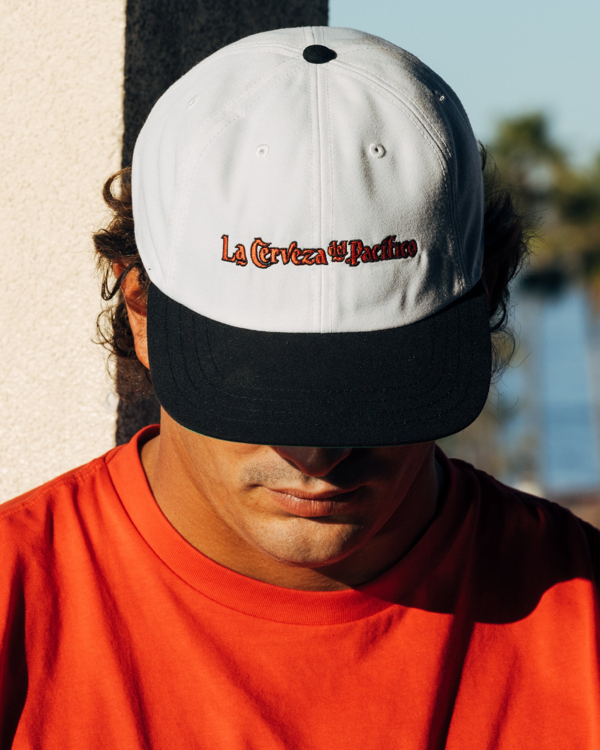 Chapado en Laton シルバ　Ms1d Quiksilver x Pacifico Sandy Cerveza Hat - Off White | Quiksilver