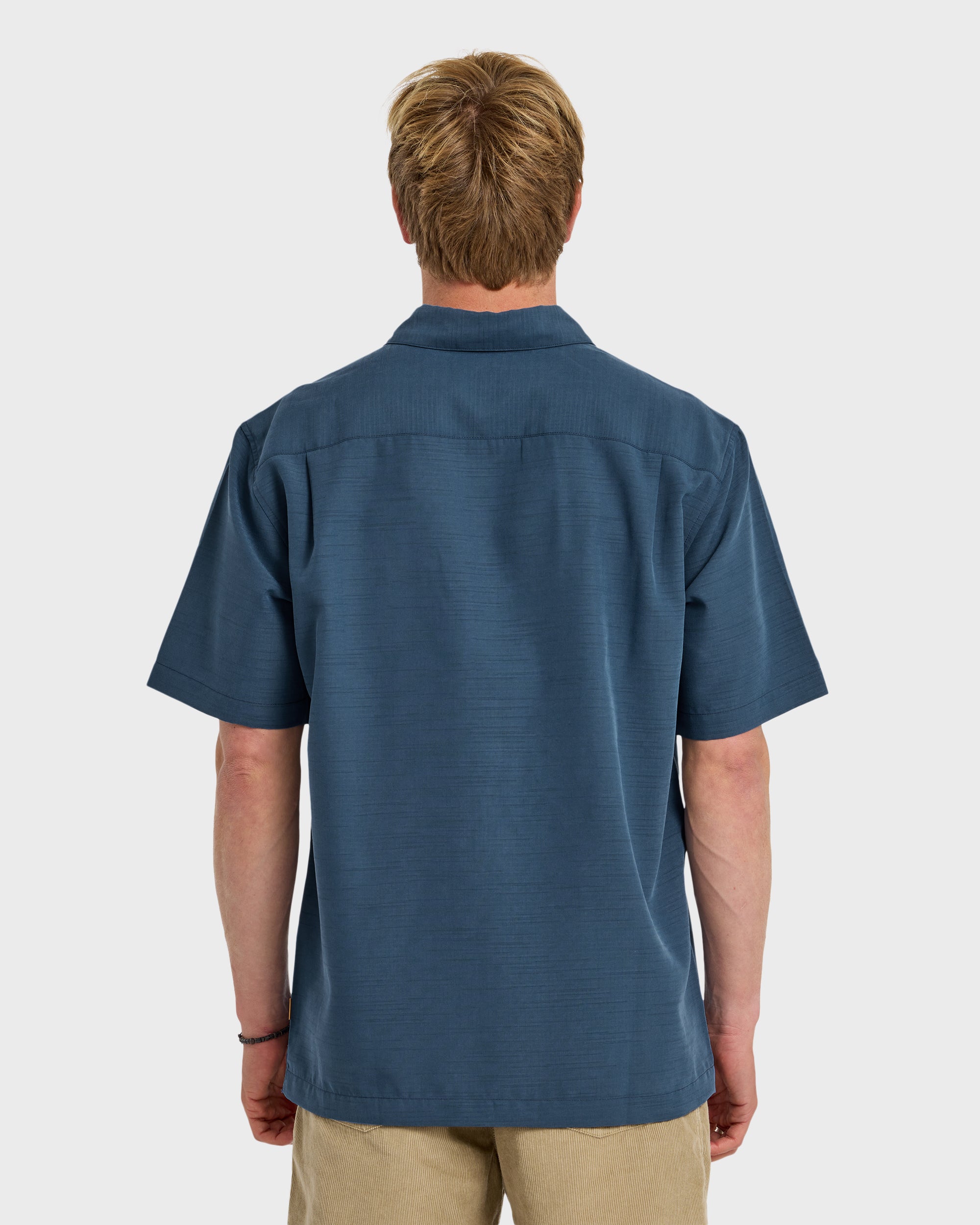 quiksilver dress shirts Quiksilver Men's Waterman Coral Sea Performance Short Sleeve Shirt