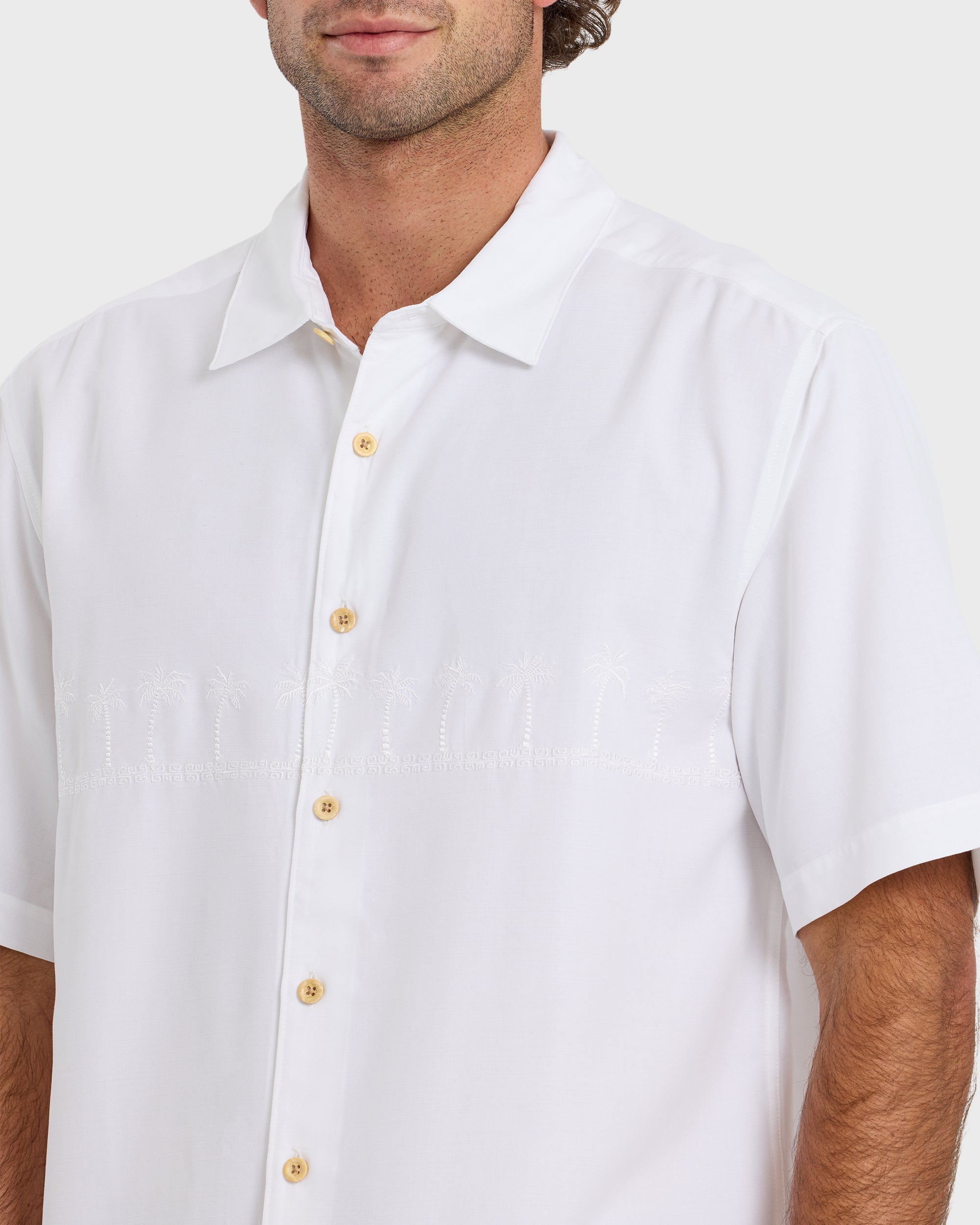 トロワ Tahiti Palms Men's Short Sleeve Woven Shirt - White | Quiksilver