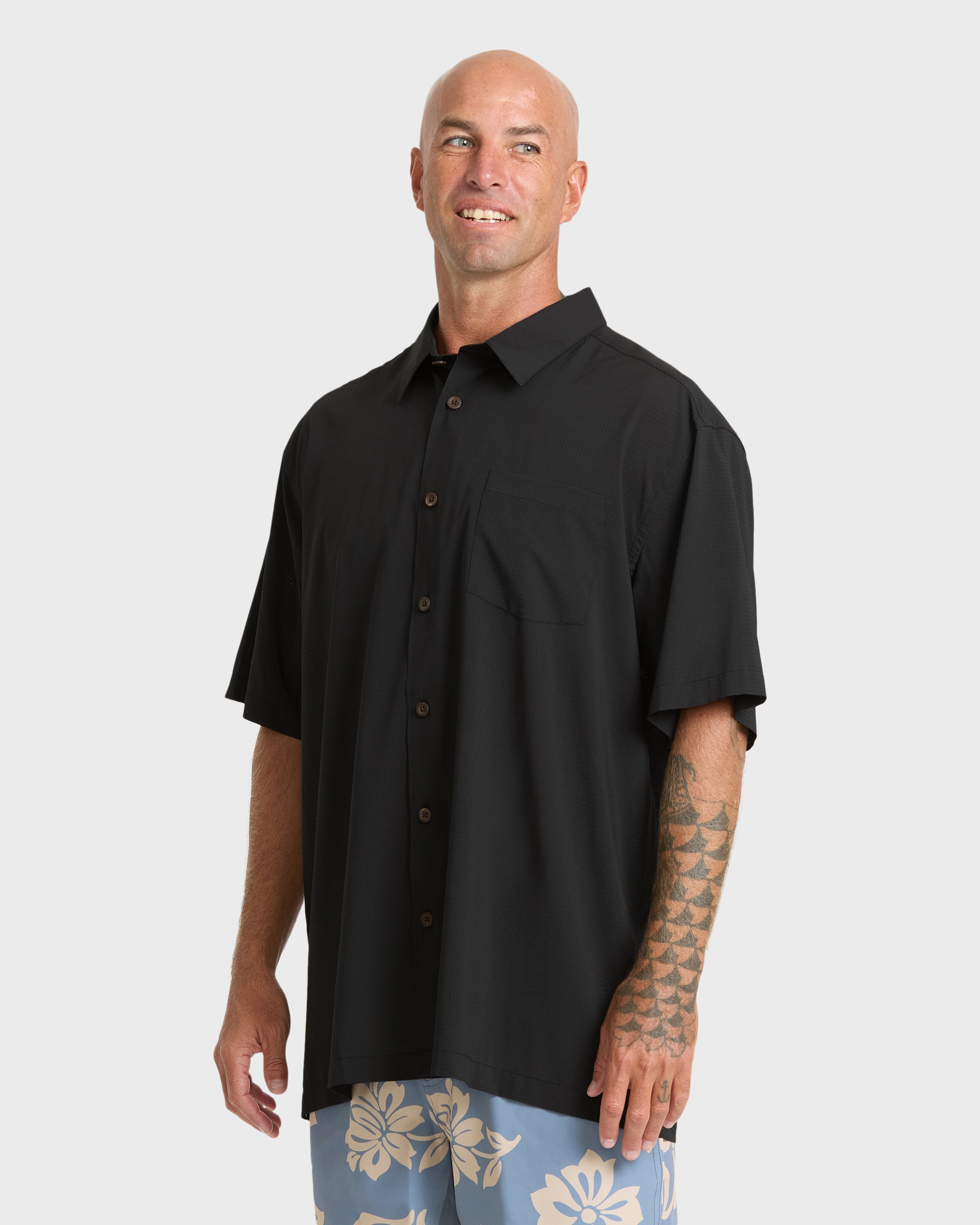 Chaser Short Sleeve Woven Shirt - Phantom | Quiksilver