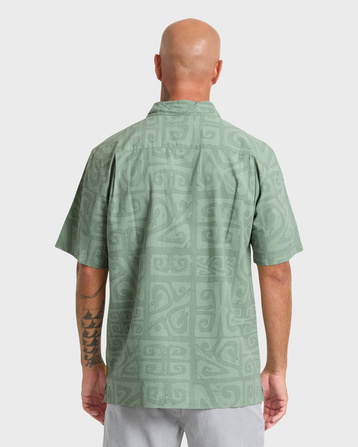 Waterman-Tiki-Beach-Short-Sleeve-Shirt-Lily-Pad-2