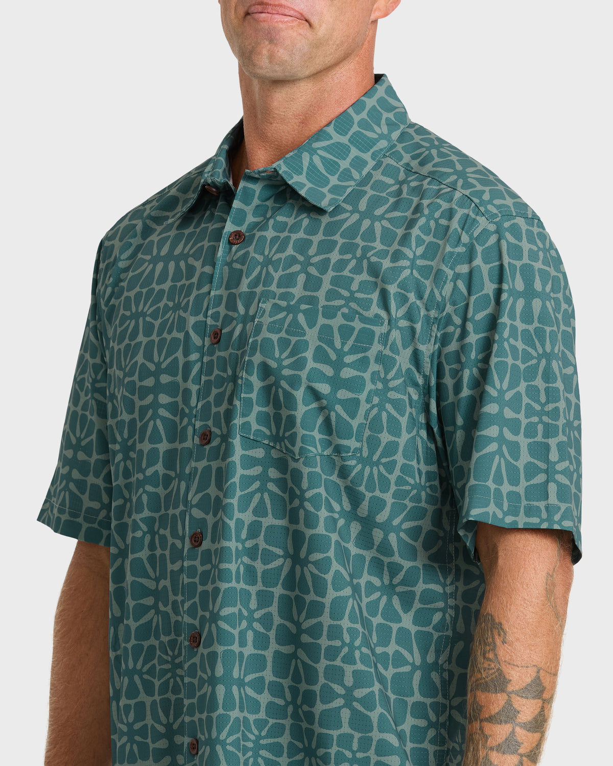 Waterman-Coral-Sea-Performance-Short-Sleeve-Shirt-North-Atlantic-5