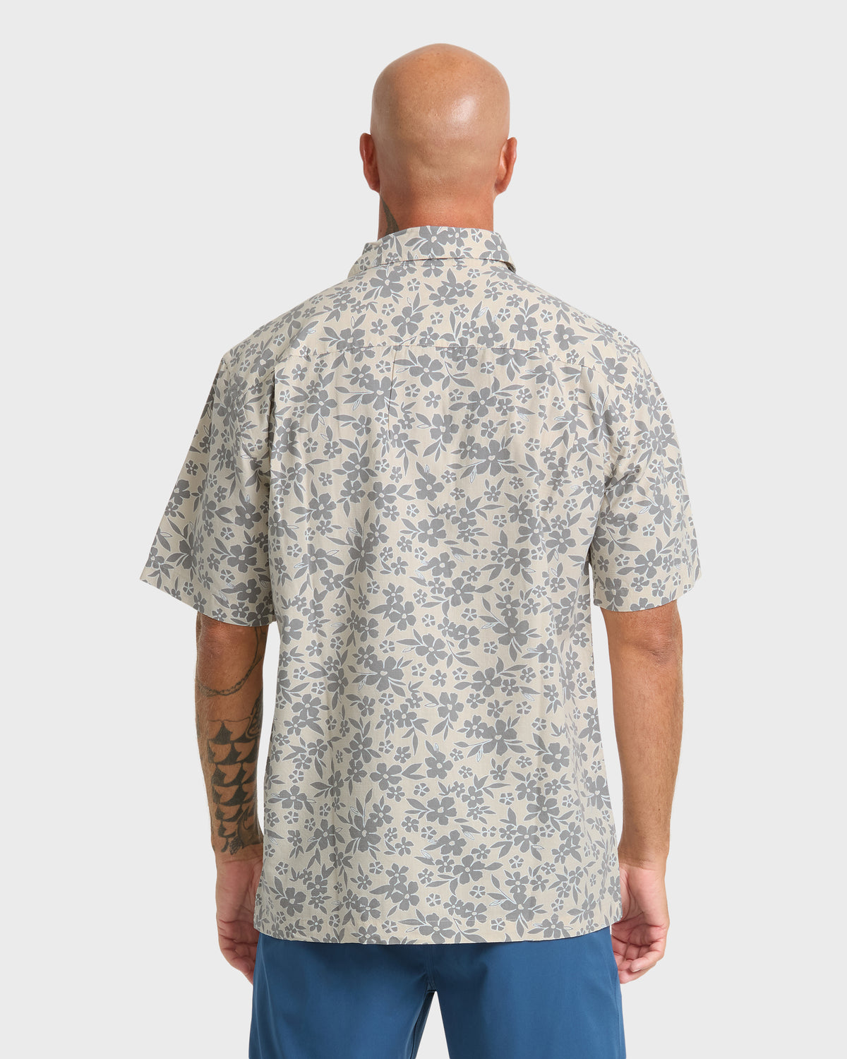 Waterman-Flower-Field-Short-Sleeve-Shirt-Moonbeam-2