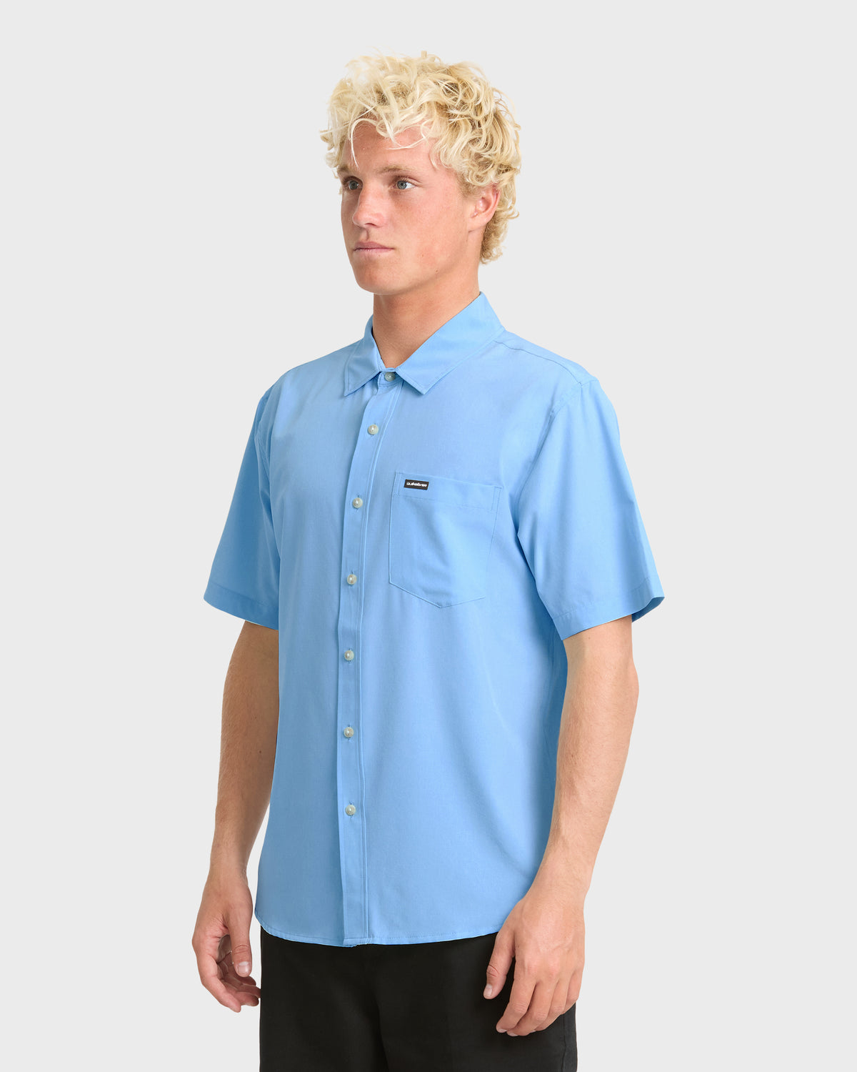QS000215_RVB_OM-S.jpg