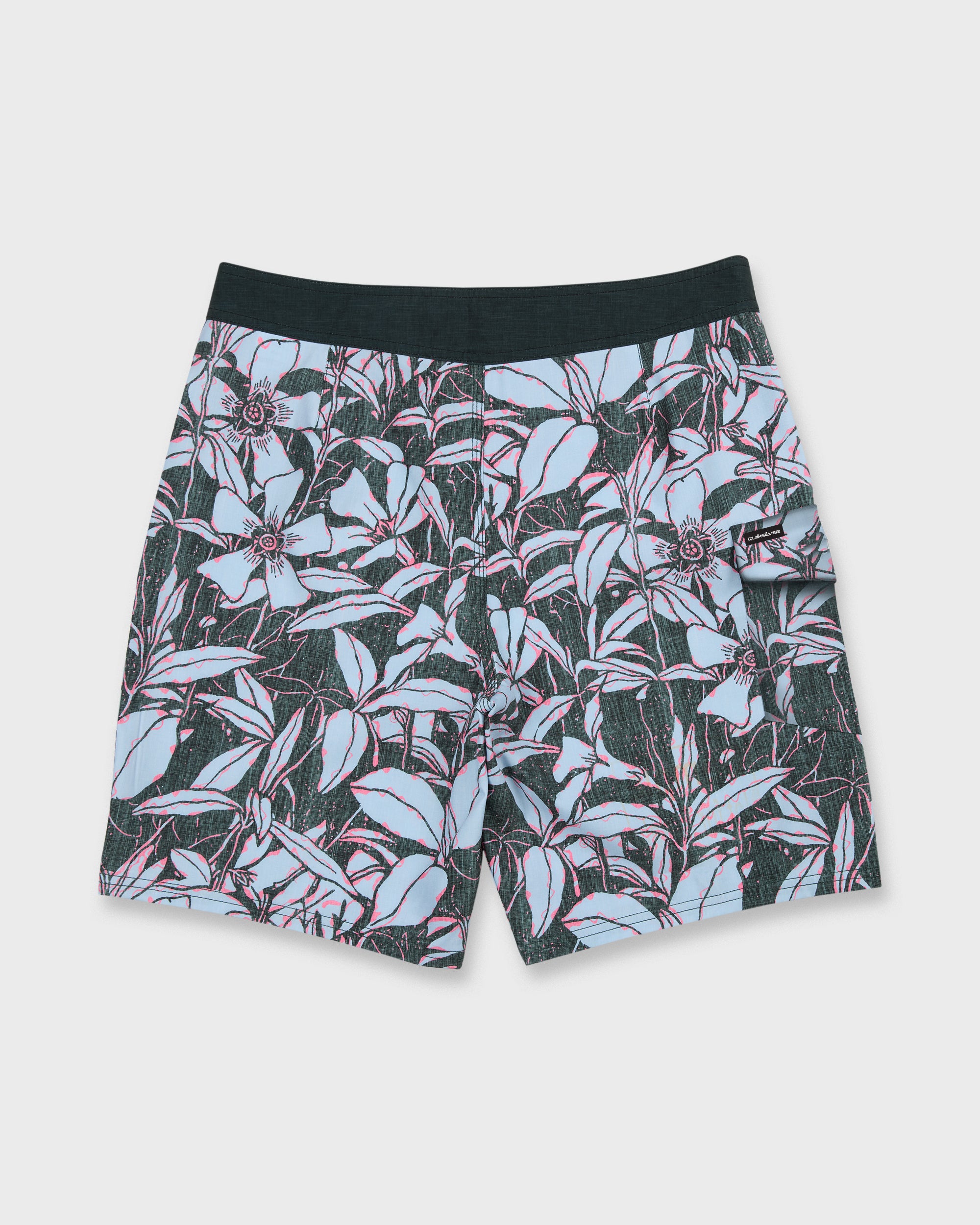 週末値下げ！着用5回未満！Quiksilver SyncroM/50美品！ Cantina 19