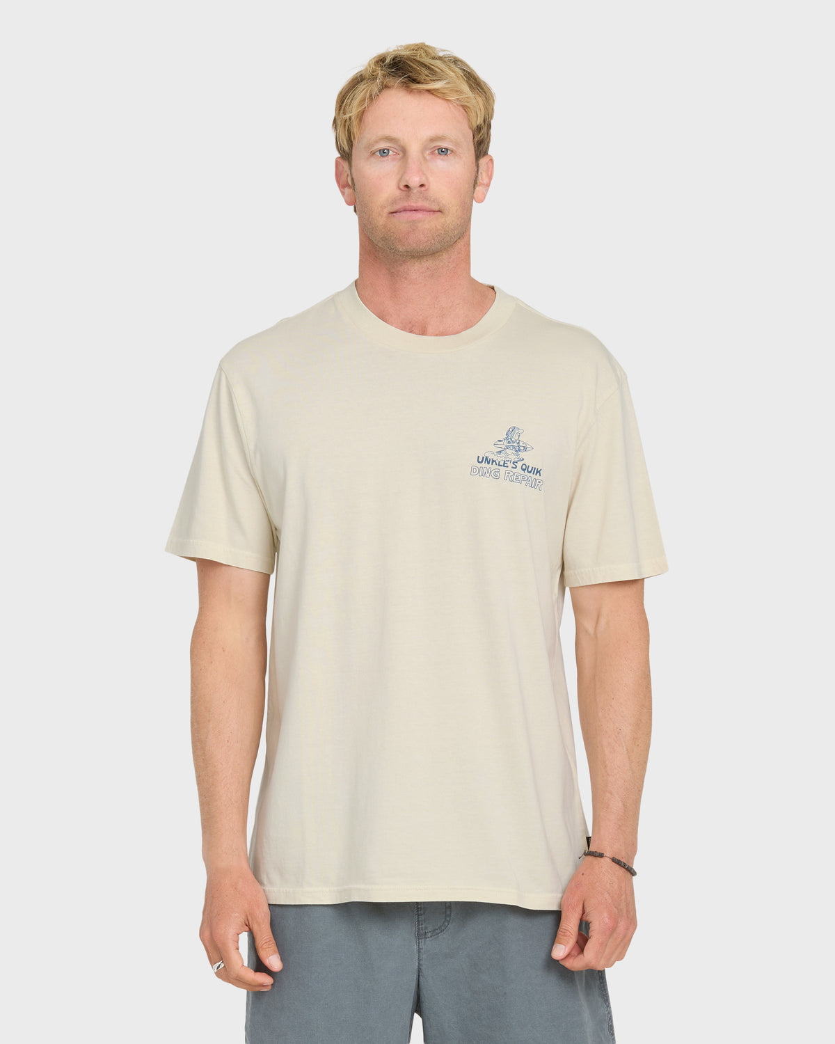 QS000613Y_SLR_OM-F.jpg
