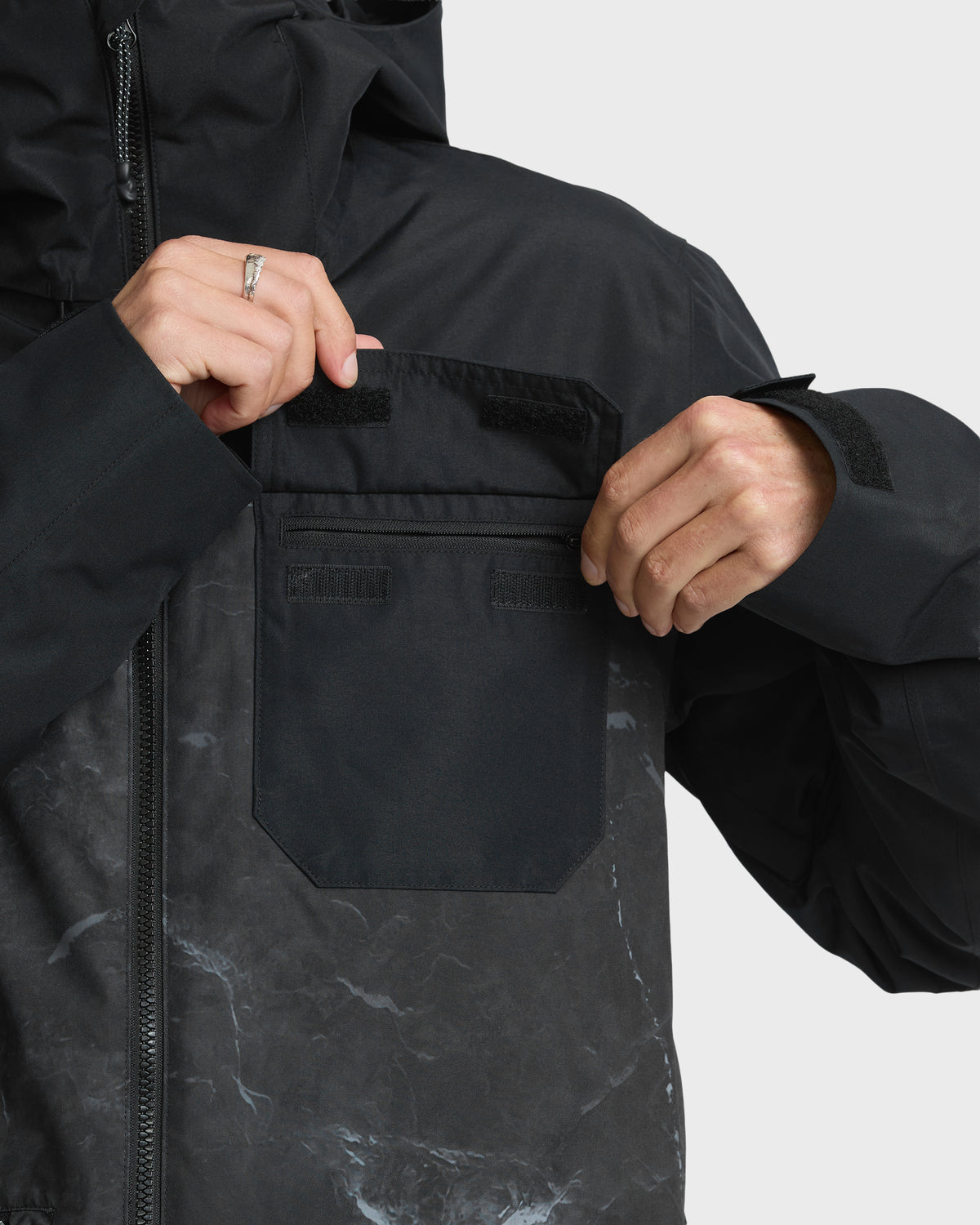 Mission-Printed-20K-Snow-Jacket-Anthracite-6