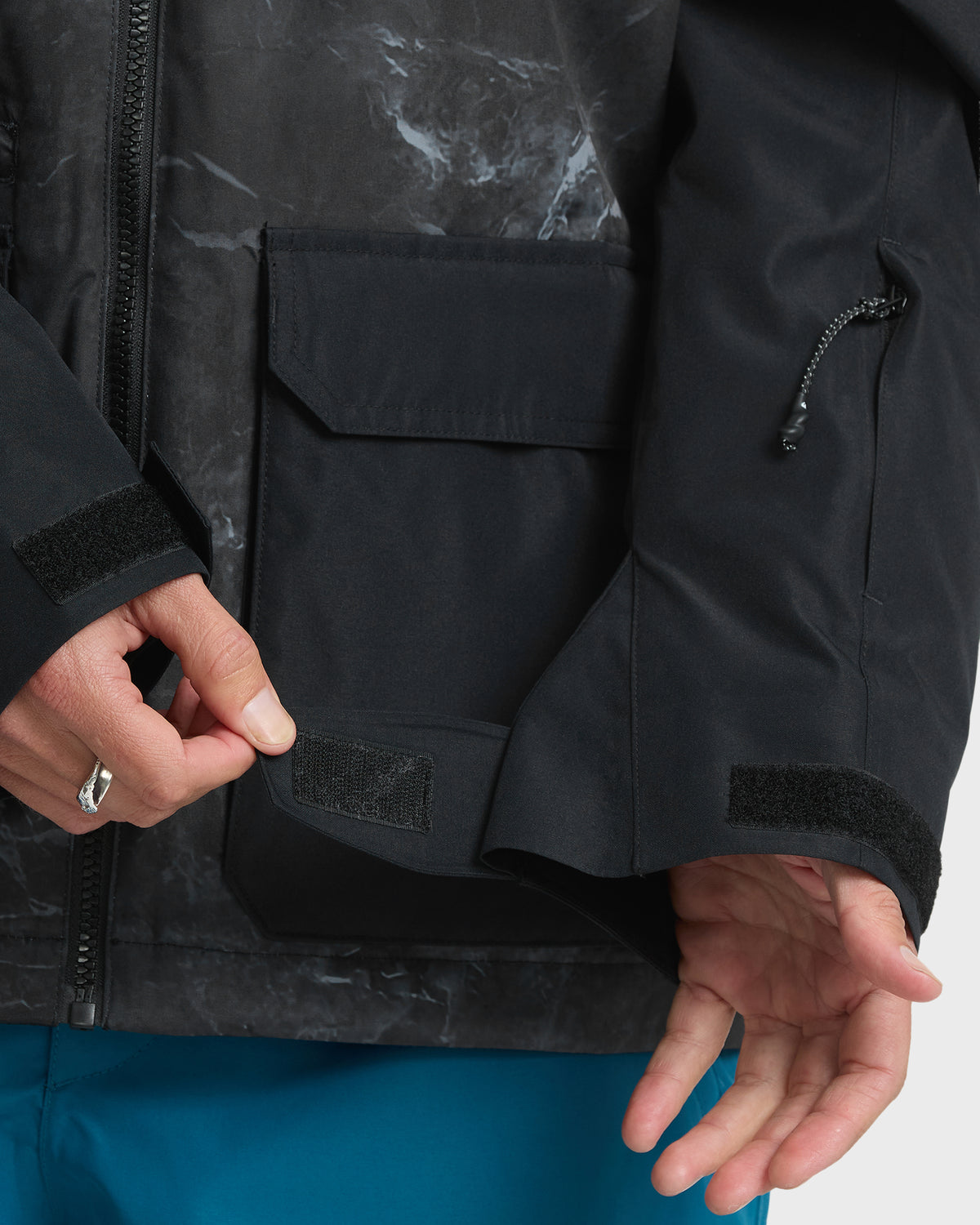 Mission-Printed-20K-Snow-Jacket-Anthracite-8