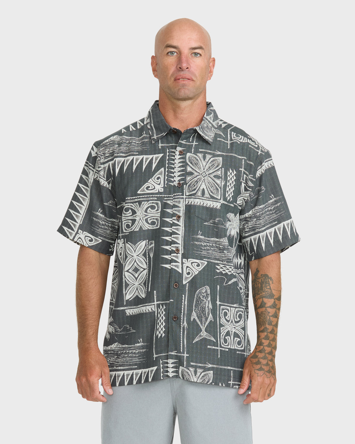 Waterman-Ohana-Bay-Short-Sleeve-Woven-Shirt-Phantom-1