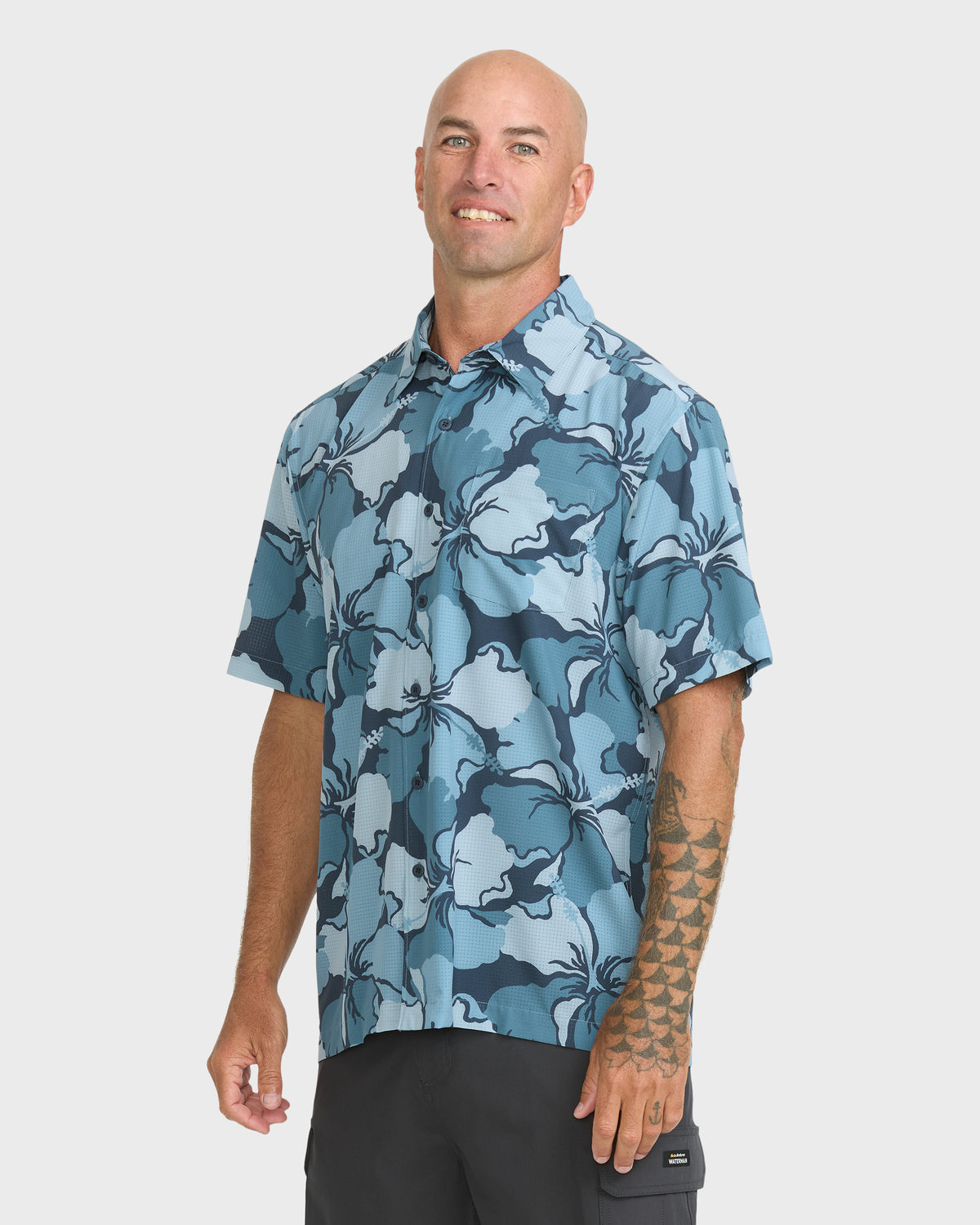 Waterman-Mix-Performance-Pack-Short-Sleeve-Woven-Shirt-Blue-Nights-4