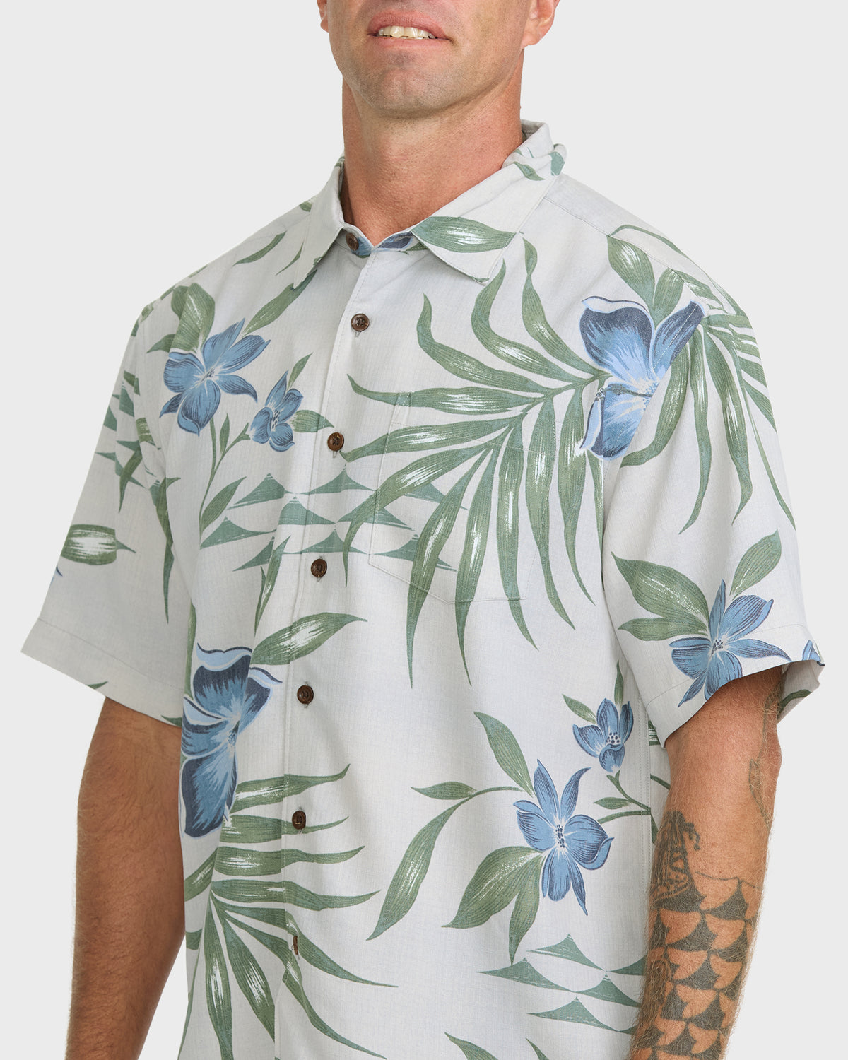Waterman-Palapa-Floral-Short-Sleeve-Woven-Shirt-High-Rise-5