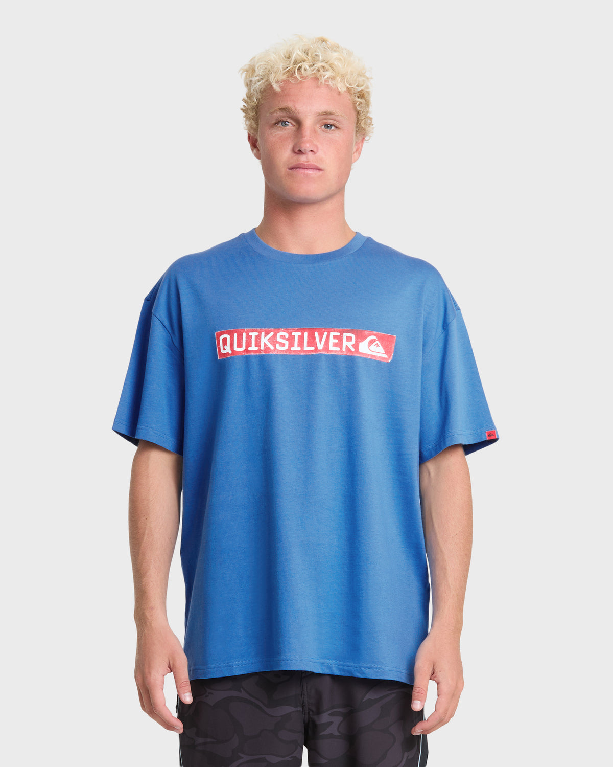 YG-CLICKER-RED-BOX-PALACE-BLUE-1