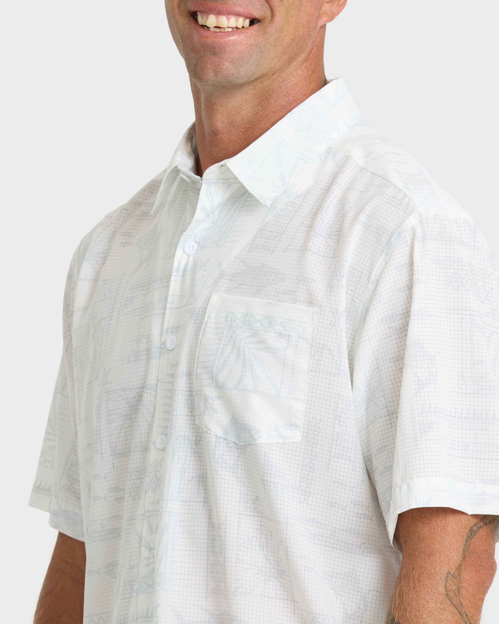 Waterman Paradise Bay Short Sleeve Woven Shirt - White – Quiksilver