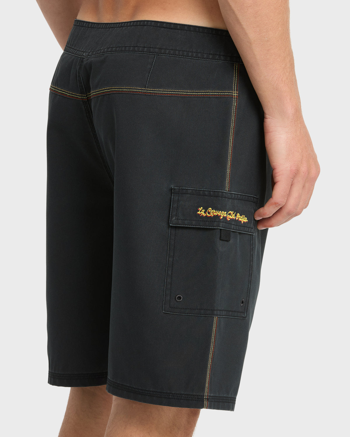 Pacifico-Ballena-20"-Boardshorts-Black-6
