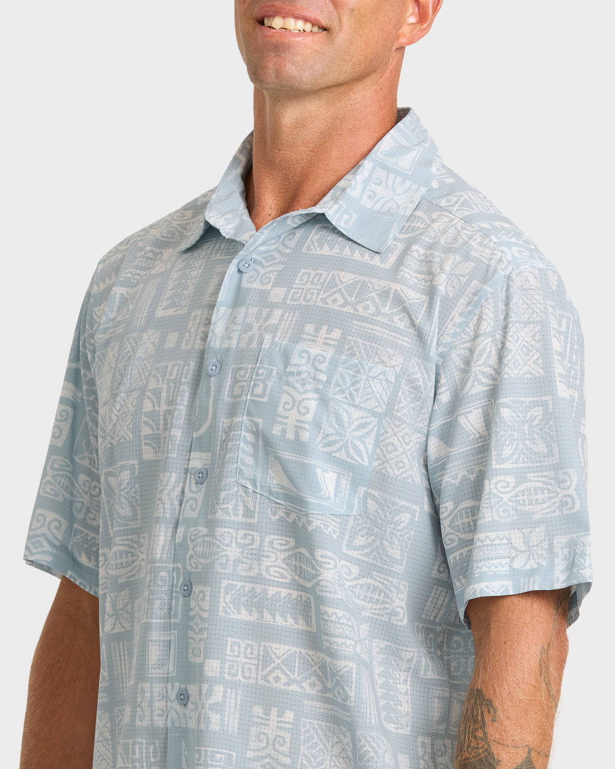 Waterman-Tapa-Days-Short-Sleeve-Performance-Shirt-Dusty-Blue-5