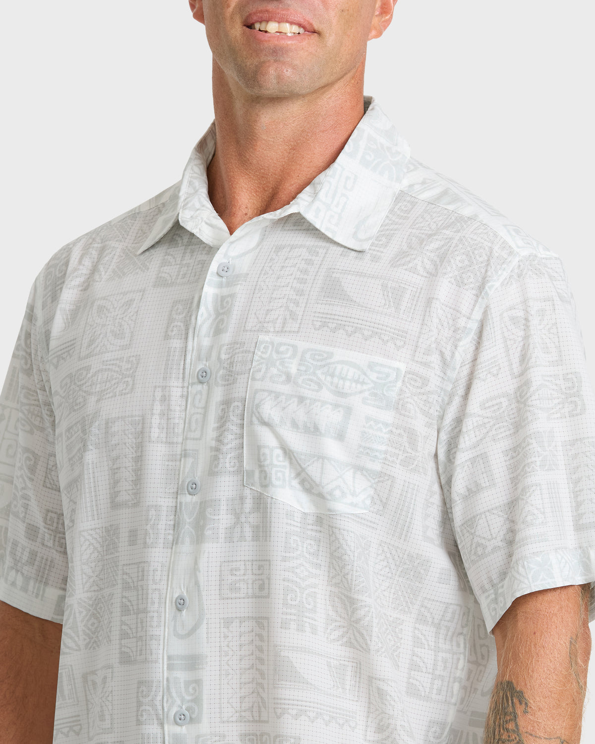 Waterman-Tapa-Days-Short-Sleeve-Performance-Shirt-White-5