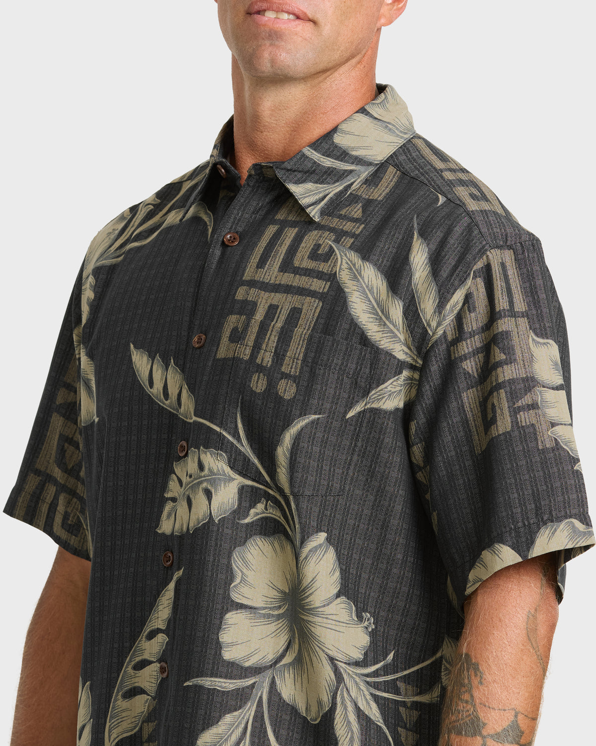 Waterman-Tropo-Short-Sleeve-Shirt-Black-5