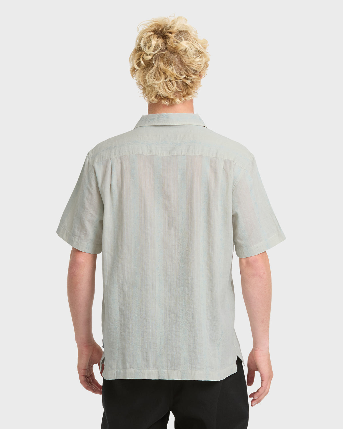 Dusk-Jacquard-Camp-Short-Sleeve-Shirt-Ice-Flow-2