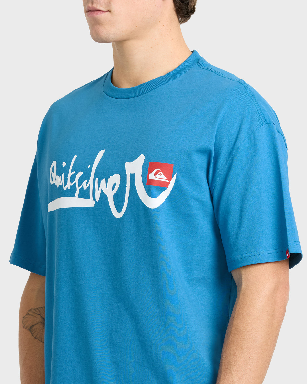 Young-Guns-Wide-Bar-Short-Sleeve-Cotton-T-Shirt-Deep-Water-5