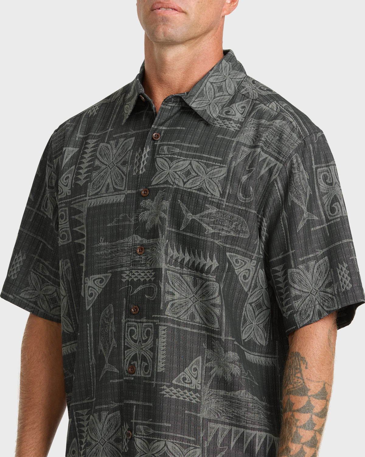 Waterman-Tapa-Tide-Short-Sleeve-Shirt-Black-5
