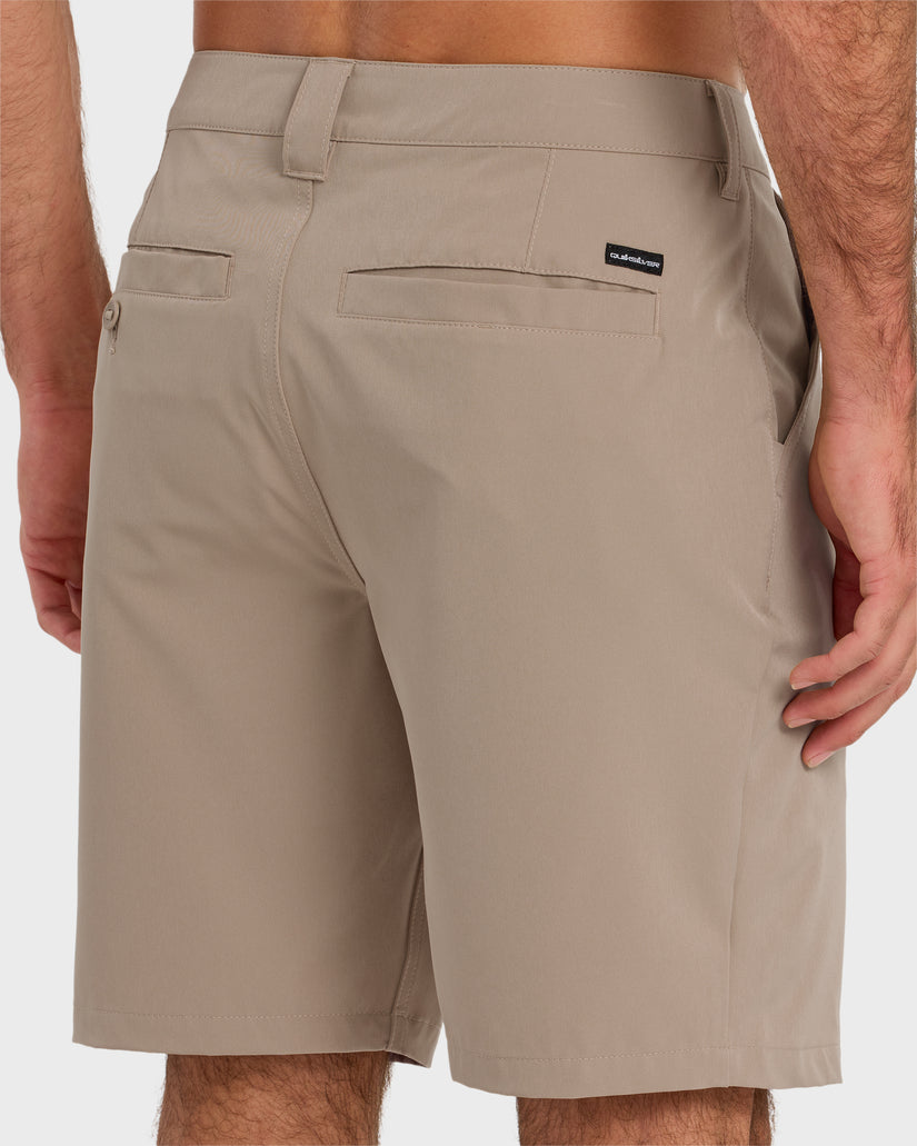 Union-Amphibian-20"-Hybrid-Shorts-Twill-5