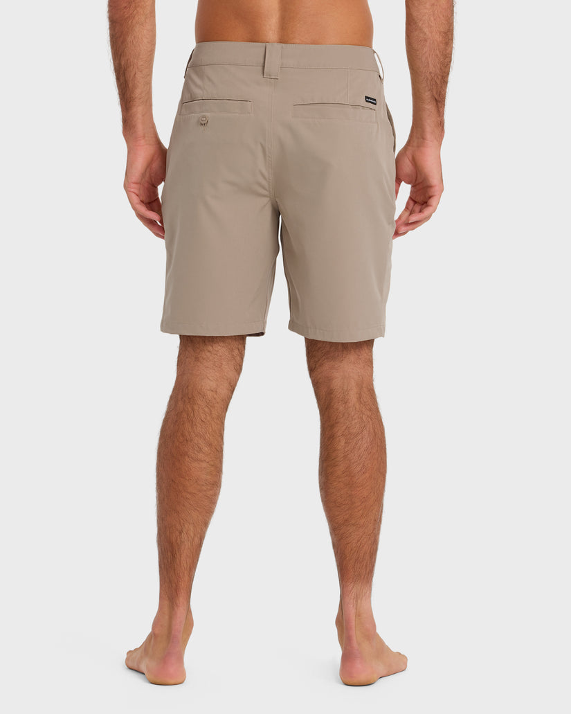 Union-Amphibian-20"-Hybrid-Shorts-Twill-2