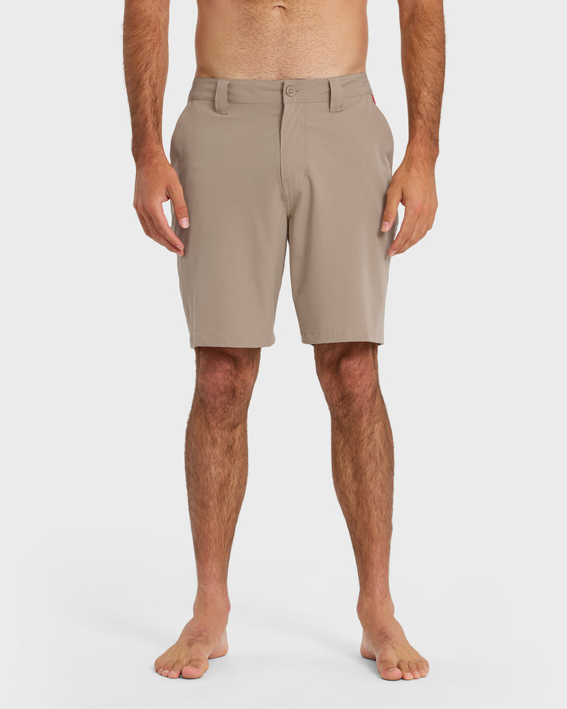 Union-Amphibian-20"-Hybrid-Shorts-Twill-1