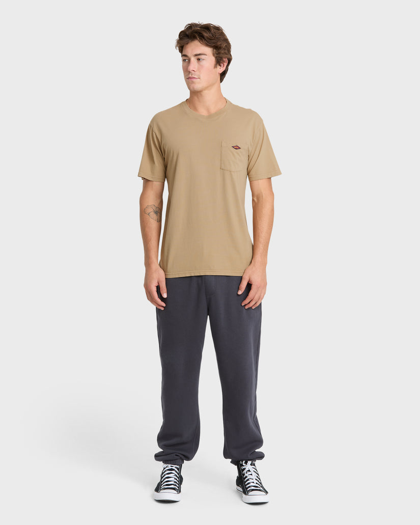 Saltwater-Pocket-Tee-Elmwood-3