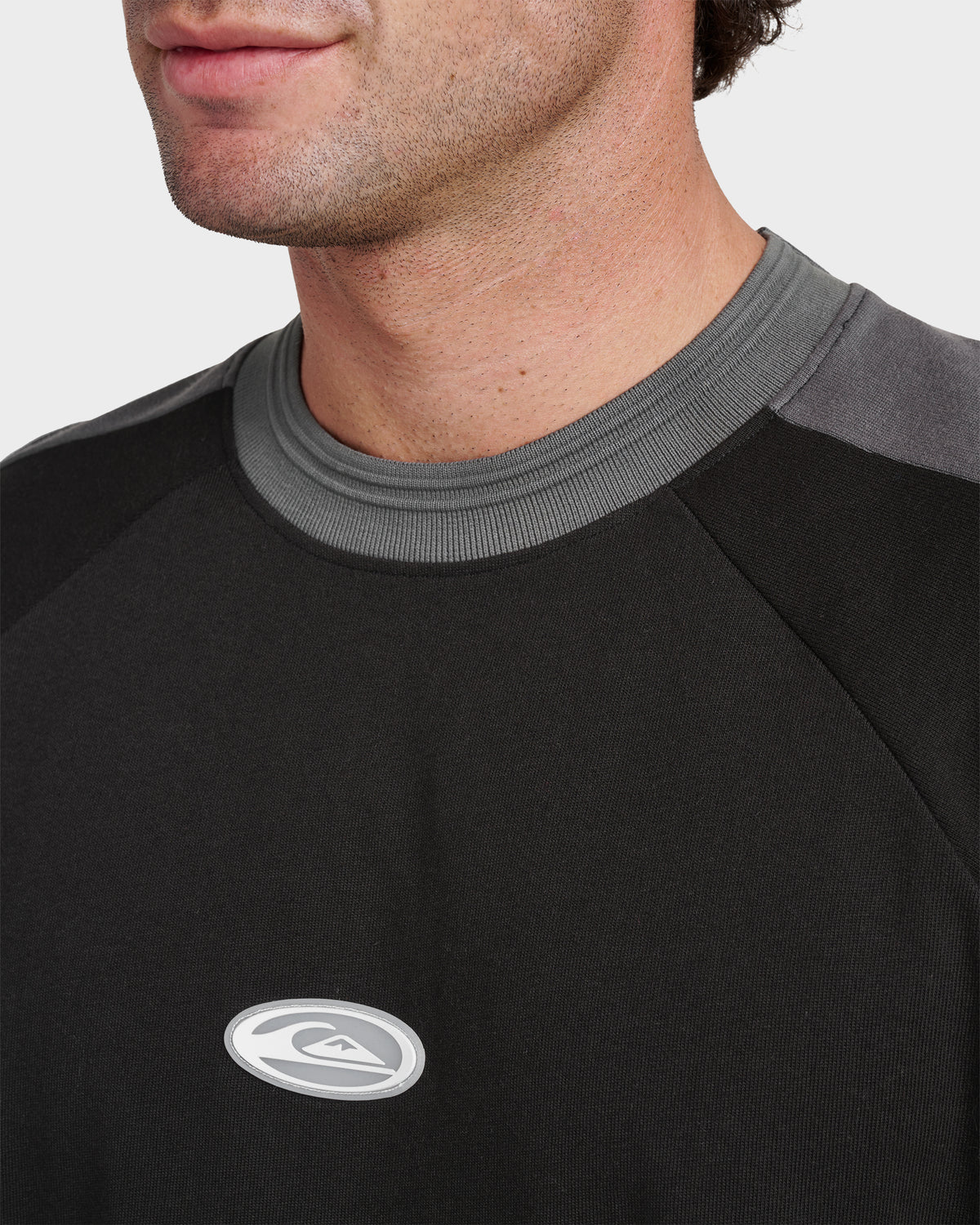 Apex-Raglan-Tee-Black-4