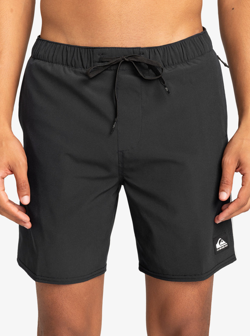 Omni 17 Training Shorts - Black